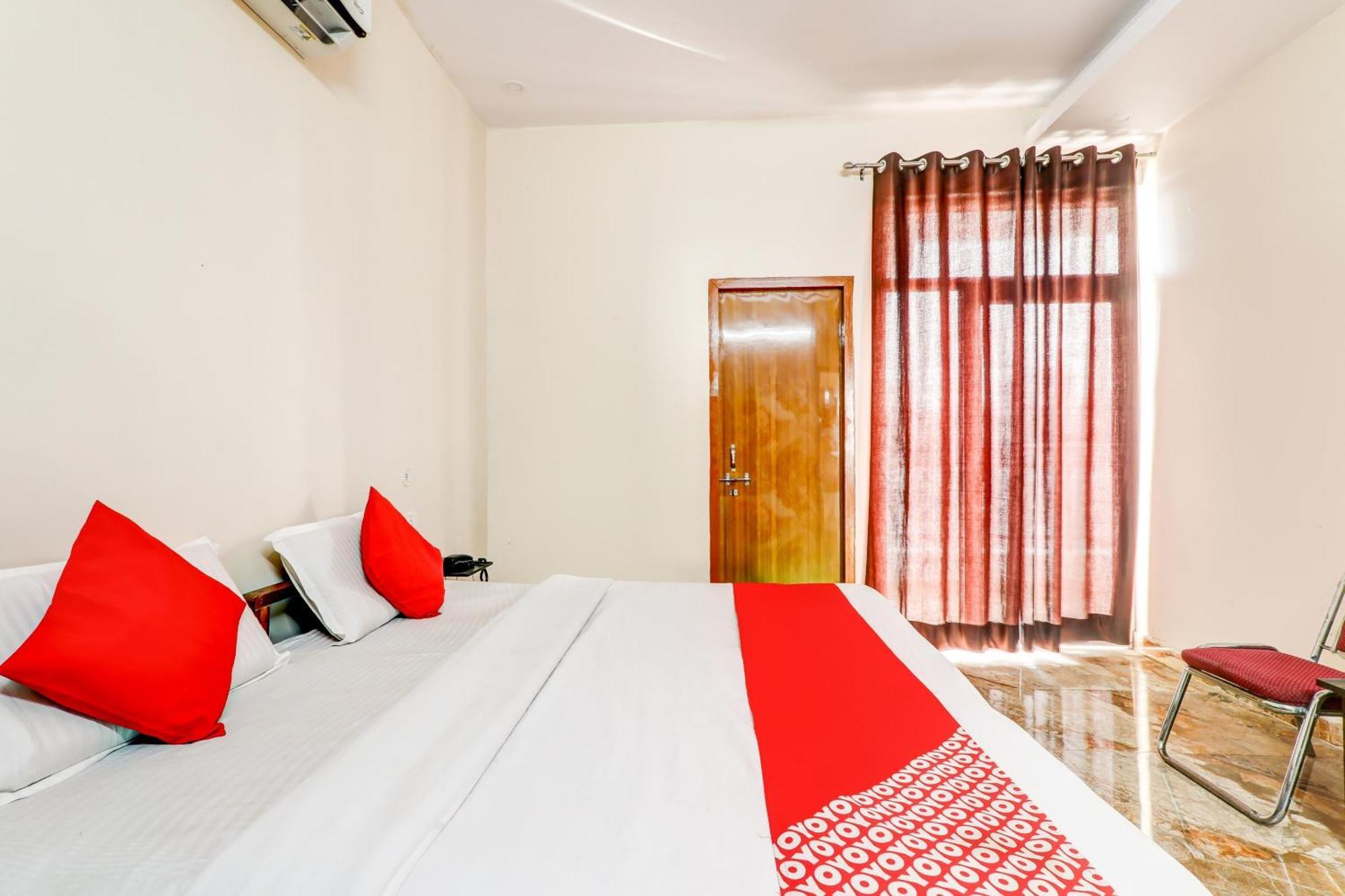 Oyo Flagship Raghuvar Palace Hotel Lucknow Eksteriør billede