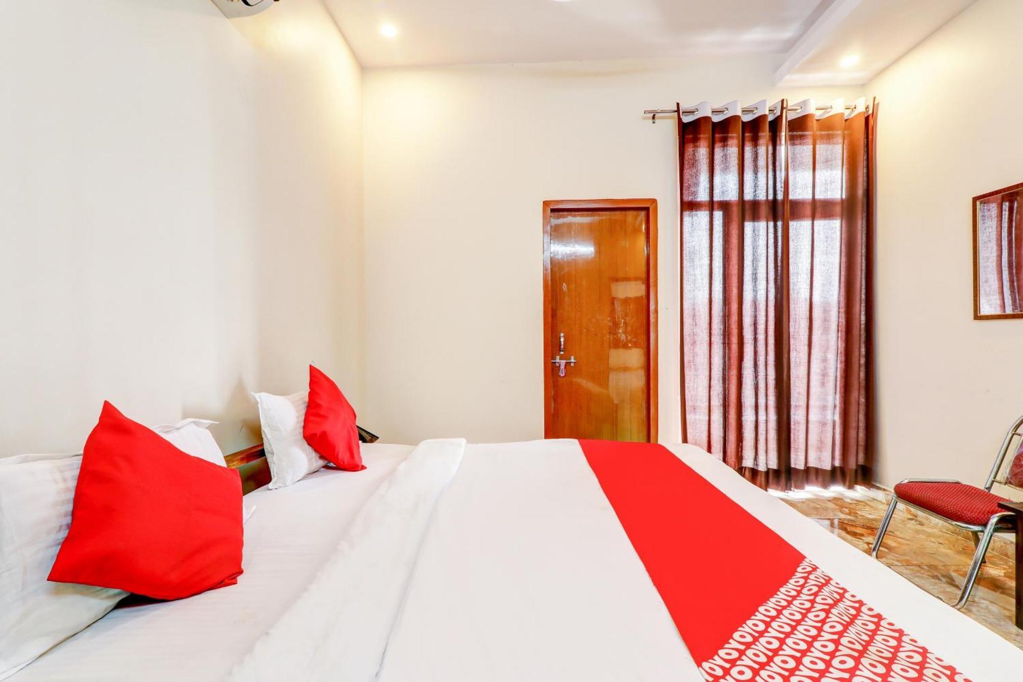 Oyo Flagship Raghuvar Palace Hotel Lucknow Eksteriør billede
